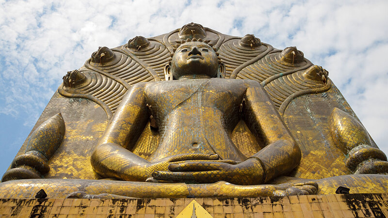 Buddha Tavaravadi Sriprachin Sirinthorn Lokanart